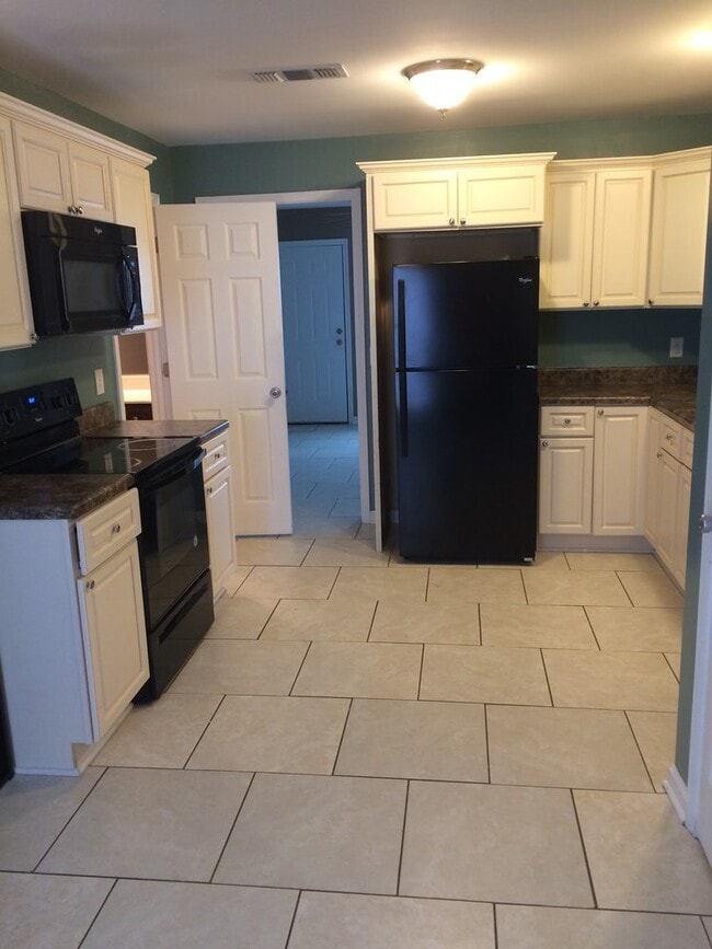 531 Dill Ln, Unit B2 in Murfreesboro, TN - Foto de edificio - Building Photo