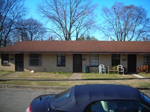 Bell Court Apartments in Birmingham, AL - Building Photo - Building Photo