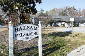 Balsam Place in Myrtle Beach, SC - Building Photo - Building Photo