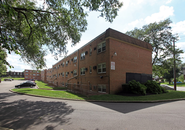 11901 - 11913 Academy Rd in Philadelphia, PA - Building Photo - Building Photo