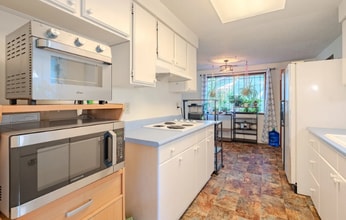 608 NE Pinebrook Ave in Vancouver, WA - Building Photo - Building Photo