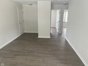421 Lark Ct in Carmel, IN - Building Photo - Building Photo