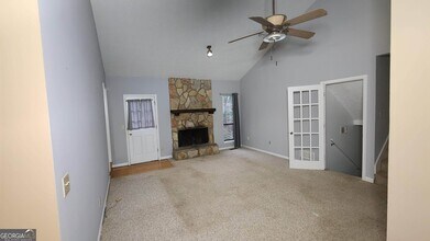 6694 Live Oak Ln in Douglasville, GA - Building Photo - Building Photo