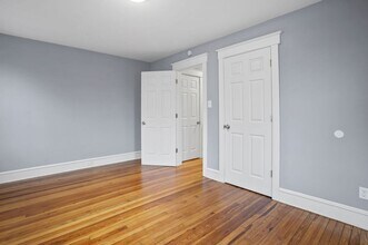 201 W Ashland Ave in Glenolden, PA - Building Photo - Building Photo