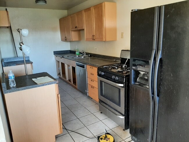 7425 Tiara Way, Unit Unit B in Citrus Heights, CA - Building Photo - Building Photo