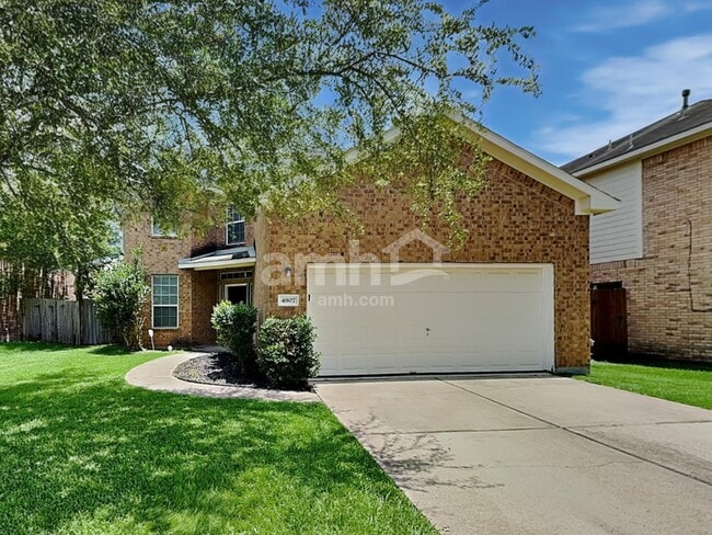 property at 4807 Chase Court Dr