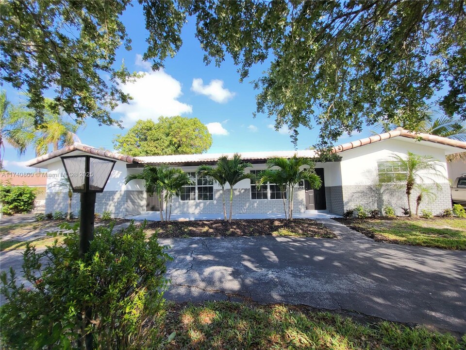 3805 NW 78th Terrace in Coral Springs, FL - Building Photo