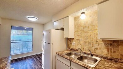 202 Park Cir in Sulphur Springs, TX - Building Photo - Building Photo