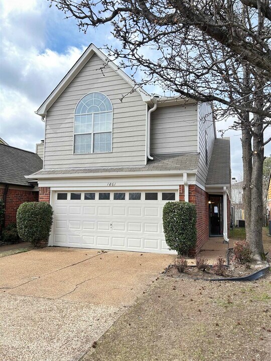 1861 Winship Dr in Memphis, TN - Building Photo