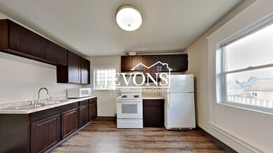 723 S Sprague Ave in Tacoma, WA - Building Photo - Building Photo