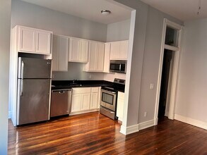 30 West Court Street, Unit 204 in Cincinnati, OH - Foto de edificio - Building Photo