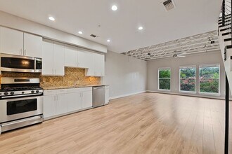 1616 Elgin St in Houston, TX - Building Photo - Building Photo