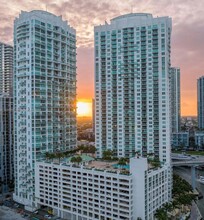 31 SE 5th St, Unit 2107 in Miami, FL - Foto de edificio - Building Photo