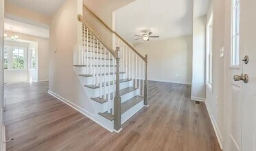 201 Winnbrook St in Staunton, VA - Foto de edificio - Building Photo