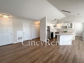 9187 Yarmouth Dr in Loveland, OH - Building Photo - Building Photo