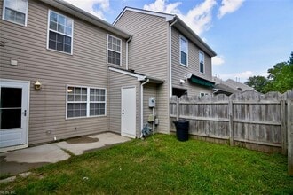 145 Horse Run Dr in Chesapeake, VA - Building Photo - Building Photo