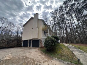 1427 Silver Fox Run in Woodstock, GA - Building Photo - Building Photo