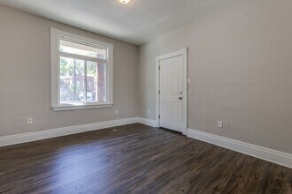 2641 S 18th St in Pittsburgh, PA - Foto de edificio - Building Photo