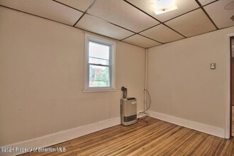 401 N Valley Ave in Olyphant, PA - Building Photo - Building Photo