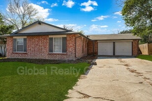 4834 Sorrento in San Antonio, TX - Building Photo