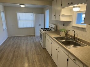 1068 Pittsfield Ln, Unit A in Ventura, CA - Foto de edificio - Building Photo