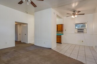 1714 W Fern St in Tampa, FL - Building Photo - Building Photo