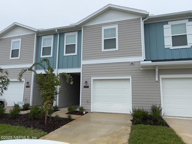 property at 1727 Pacifico Wy