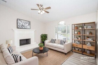 6445 Emerald Pointe Cir in College Park, GA - Building Photo - Building Photo