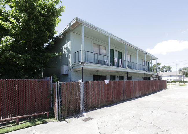 zDelta Fountain Apartments in La Porte, TX - Building Photo - Building Photo