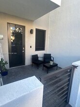 484 SW 91st Pl in Miami, FL - Building Photo - Building Photo