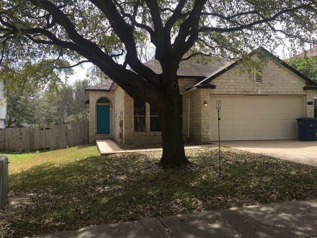 1315 Tetbury Ln in Austin, TX - Building Photo - Building Photo