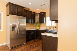 938 S Bernal Ave in Los Angeles, CA - Building Photo