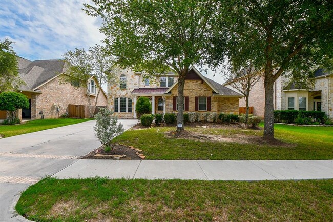 property at 711 Doscher Ln