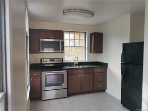 235 Main St in Highland Falls, NY - Building Photo - Building Photo