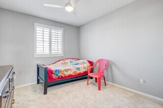 22494 Brightwood Pl in Santa Clarita, CA - Foto de edificio - Building Photo