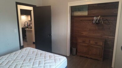 3414 NE 11th Pl in Renton, WA - Building Photo - Building Photo