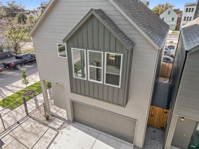 property at 3011 Truxillo St