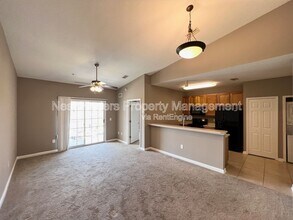 8210 Green Parrot Rd in Jacksonville, FL - Building Photo - Building Photo