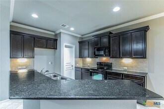 1603 Neuberry Cliffe in Temple, TX - Building Photo - Building Photo