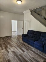 208 E 8th St in Muncie, IN - Building Photo