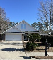 82 Saddlebrush Rd in Ellabell, GA - Building Photo