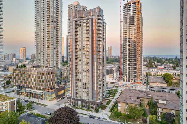 Sun Tower I in Burnaby, BC - Building Photo - Building Photo