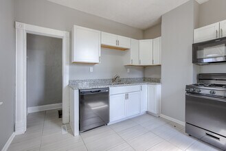 1240 S 15th St in Omaha, NE - Building Photo - Building Photo