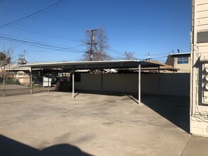 1730 Orange St in Bakersfield, CA - Building Photo - Building Photo