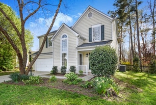 101 Bracken Trail Cir in Holly Springs, NC - Building Photo
