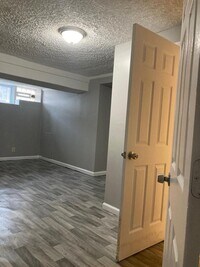 3224 Kenyon Ave photo'