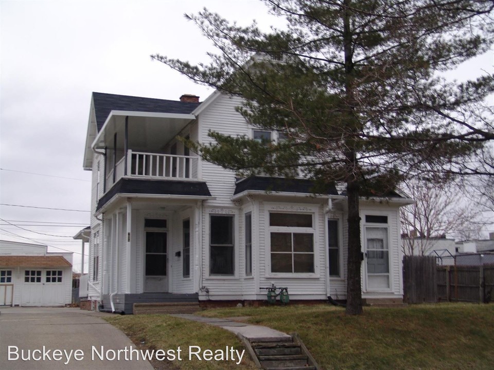 617 Euclid Ave in Toledo, OH - Building Photo