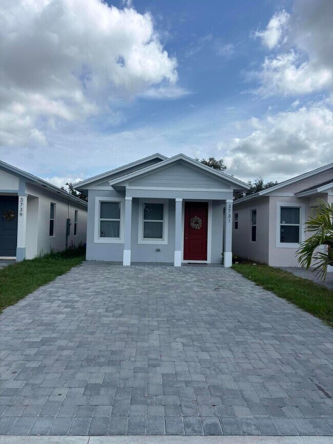 property at 3731 Saginaw Ave