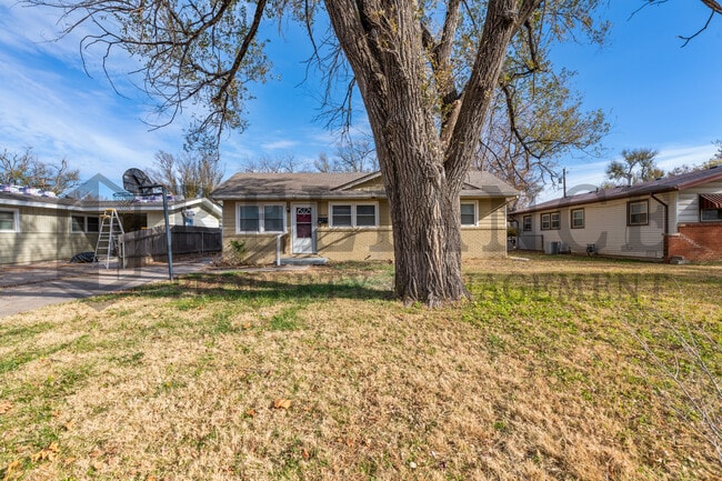 3408 S Hiram Ave in Wichita, KS - Foto de edificio - Building Photo