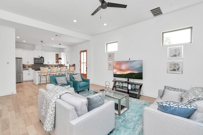 3306 Live Oak St in Houston, TX - Building Photo - Building Photo